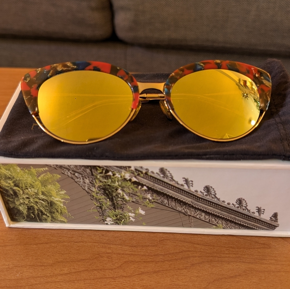 KREWE Multicolor Cat Eye Frame with Gold Lenses Sunglasses in Carnavale - Picture 5 of 8
